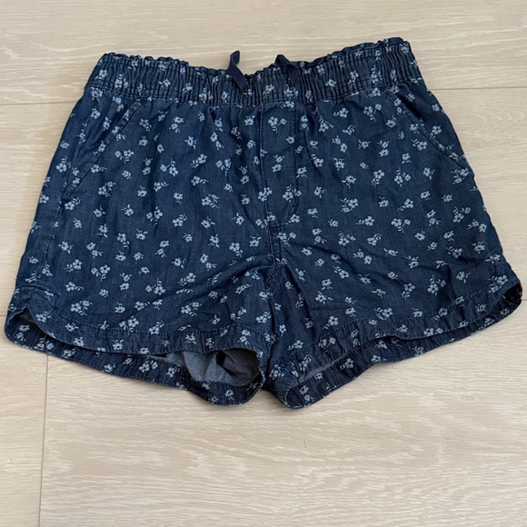 3/$10 GAP Dark Blue Floral Kids Shorts - Picture 2 of 5